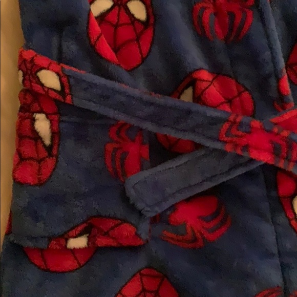 Spider-Man Robe - Picture 2 of 5